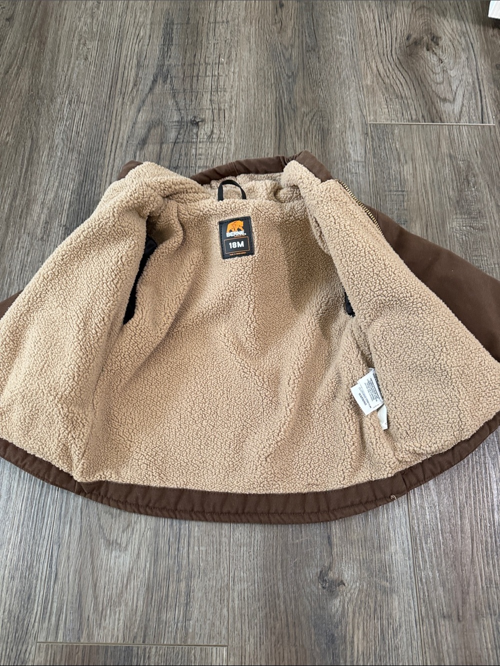 Berne jacket - Picture 3 of 4